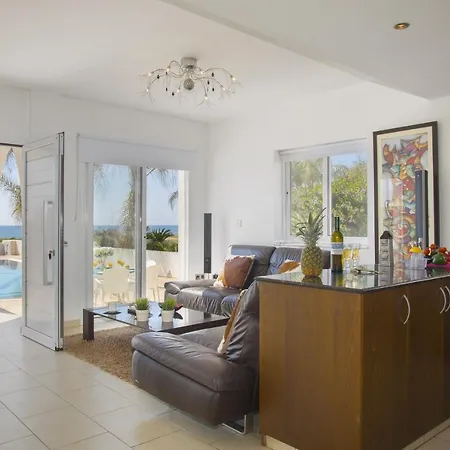 Ayia Thekla Sea Front Villa Ajía Nápa