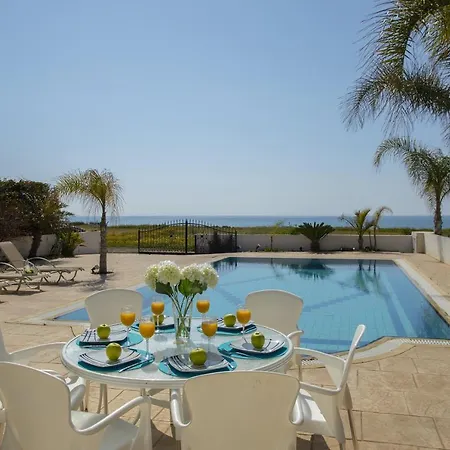 Villa Ayia Thekla Sea Front Ajía Nápa